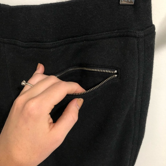 Comfy Wilfred Free Jogger from Aritzia - Picture 15 of 15